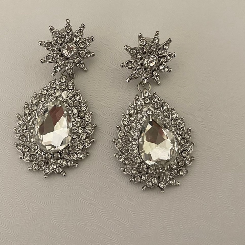 Bridal earring accessories